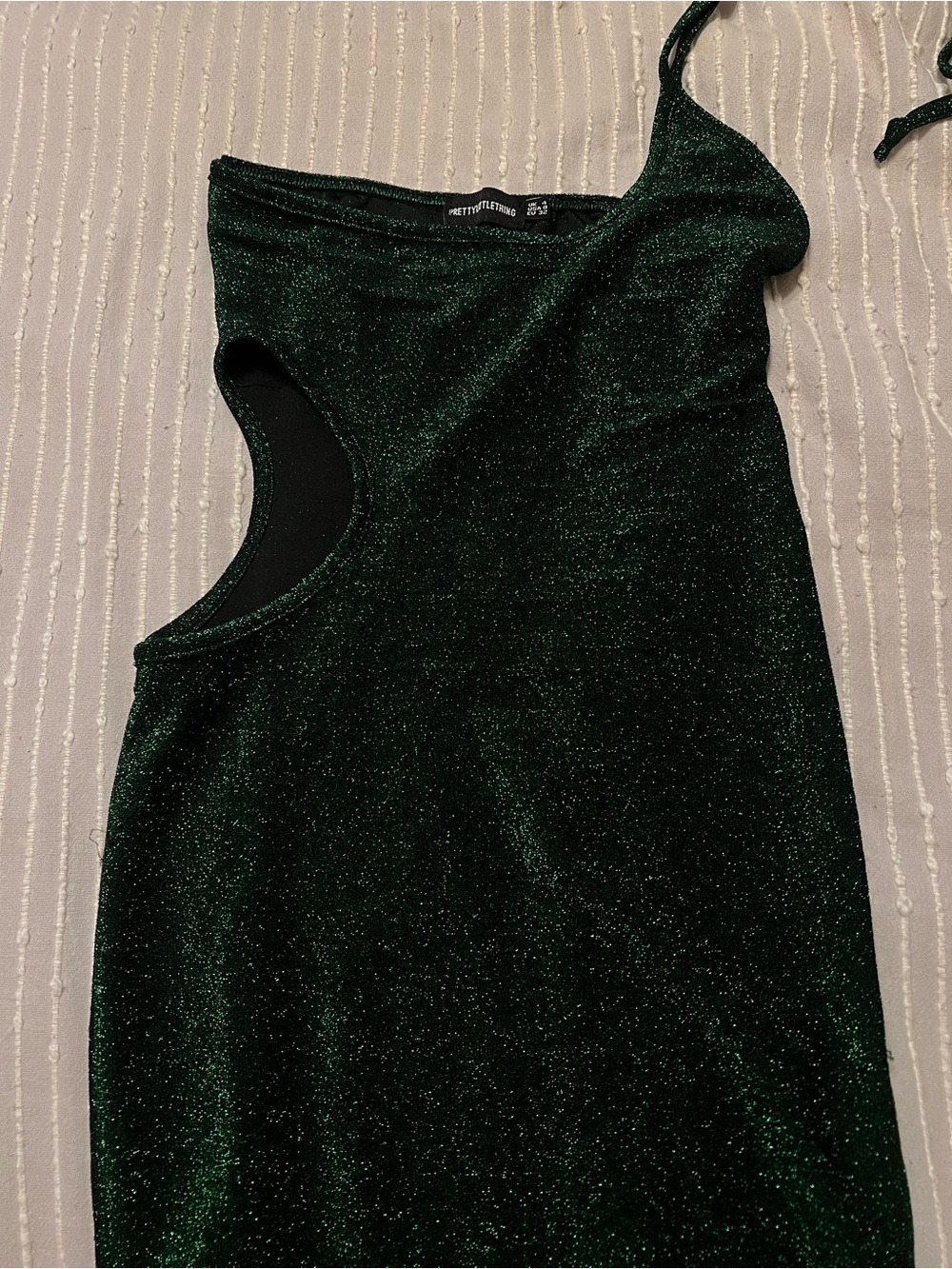 PrettyLittleThing Dark Emerald Green One-Shoulder Cutout Sparkle Dress